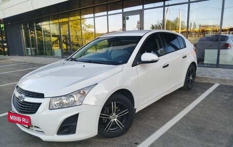 Chevrolet Cruze II, 2014 год, 850 000 рублей, 2 фотография