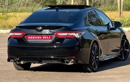 Toyota Camry, 2019 год, 3 300 000 рублей, 16 фотография
