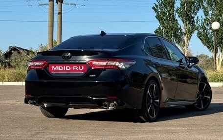 Toyota Camry, 2019 год, 3 300 000 рублей, 26 фотография