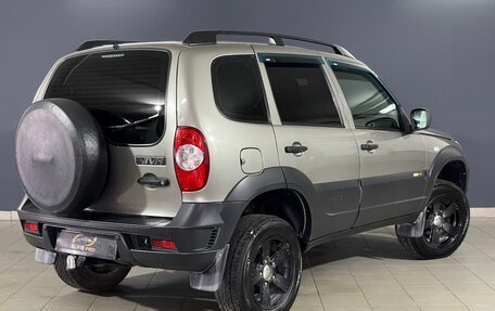 Chevrolet Niva I рестайлинг, 2018 год, 757 000 рублей, 6 фотография