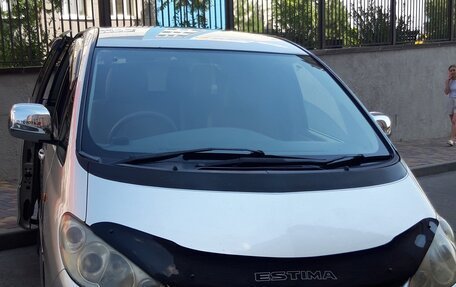 Toyota Estima III рестайлинг -2, 2002 год, 1 000 000 рублей, 3 фотография