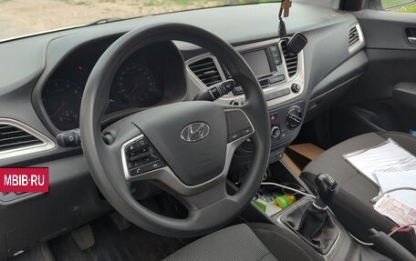 Hyundai Solaris II рестайлинг, 2021 год, 1 000 000 рублей, 7 фотография