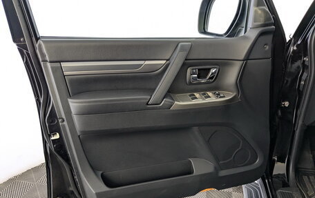 Mitsubishi Pajero IV, 2019 год, 3 150 000 рублей, 19 фотография