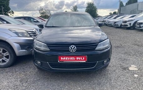 Volkswagen Jetta VI, 2013 год, 790 000 рублей, 1 фотография