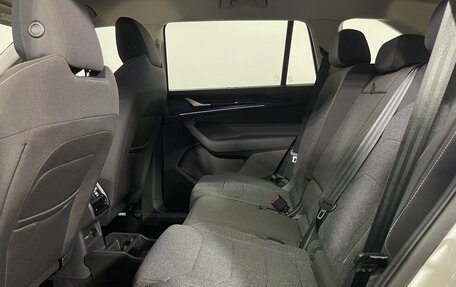 Skoda Kodiaq, 2025 год, 4 950 000 рублей, 18 фотография
