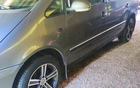 Volkswagen Sharan I рестайлинг, 2008 год, 800 000 рублей, 10 фотография