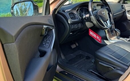 Volvo V40 Cross Country I, 2014 год, 1 450 000 рублей, 17 фотография