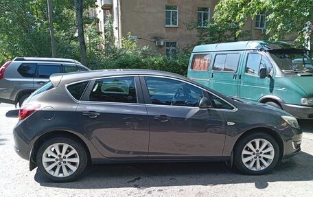 Opel Astra J, 2012 год, 860 000 рублей, 2 фотография