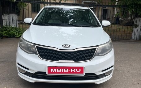 KIA Rio III рестайлинг, 2015 год, 800 000 рублей, 1 фотография