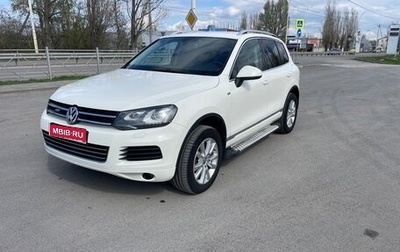 Volkswagen Touareg III, 2011 год, 1 950 000 рублей, 1 фотография