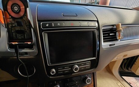 Volkswagen Touareg III, 2016 год, 3 700 000 рублей, 24 фотография