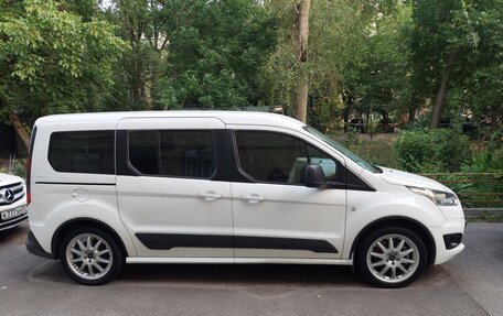 Ford Tourneo Connect II рестайлинг, 2017 год, 1 850 000 рублей, 4 фотография
