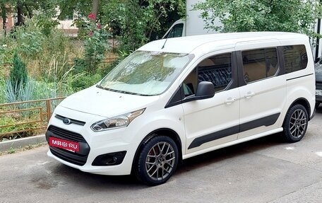 Ford Tourneo Connect II рестайлинг, 2017 год, 1 850 000 рублей, 2 фотография