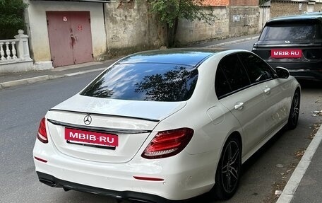Mercedes-Benz E-Класс, 2016 год, 2 850 000 рублей, 2 фотография