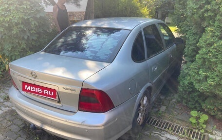 Opel Vectra B рестайлинг, 2001 год, 230 000 рублей, 2 фотография