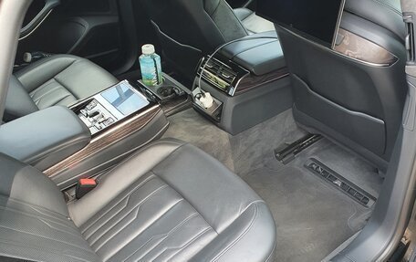 Audi A8, 2021 год, 10 000 000 рублей, 17 фотография