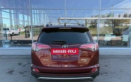 Toyota RAV4, 2017 год, 2 576 000 рублей, 6 фотография