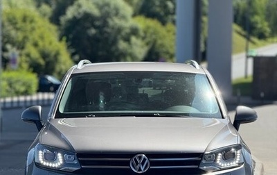 Volkswagen Touareg III, 2011 год, 1 990 000 рублей, 1 фотография