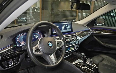 BMW 5 серия, 2022 год, 5 040 000 рублей, 12 фотография