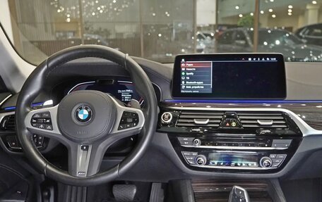 BMW 5 серия, 2022 год, 5 040 000 рублей, 14 фотография