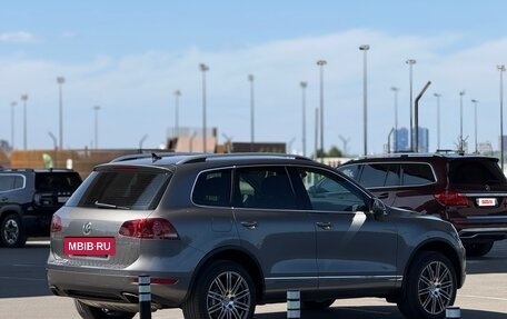 Volkswagen Touareg III, 2011 год, 1 990 000 рублей, 5 фотография