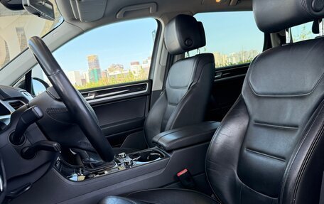 Volkswagen Touareg III, 2011 год, 1 990 000 рублей, 18 фотография