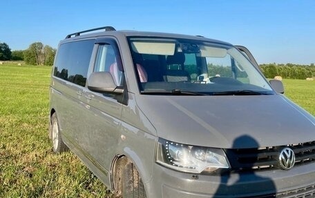 Volkswagen Caravelle T5, 2012 год, 1 800 000 рублей, 7 фотография