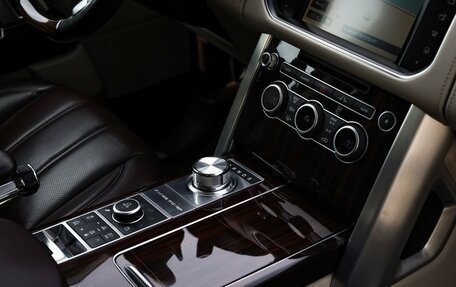Land Rover Range Rover IV рестайлинг, 2016 год, 5 650 000 рублей, 30 фотография