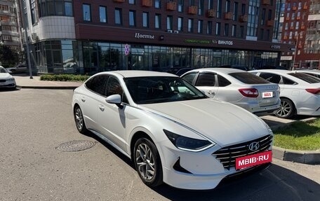 Hyundai Sonata VIII, 2021 год, 2 700 000 рублей, 5 фотография