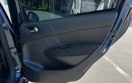 Peugeot 308 II, 2011 год, 549 000 рублей, 13 фотография
