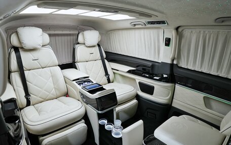 Mercedes-Benz V-Класс, 2024 год, 29 700 000 рублей, 9 фотография