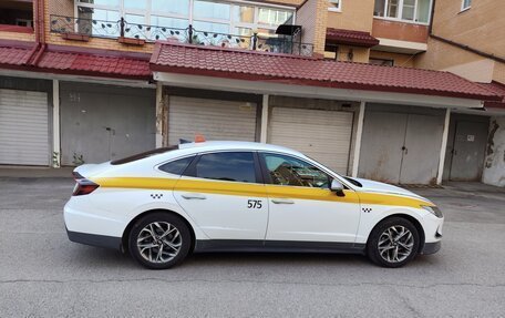 Hyundai Sonata VIII, 2021 год, 2 150 000 рублей, 3 фотография