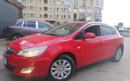 Opel Astra J, 2011 год, 499 000 рублей, 2 фотография