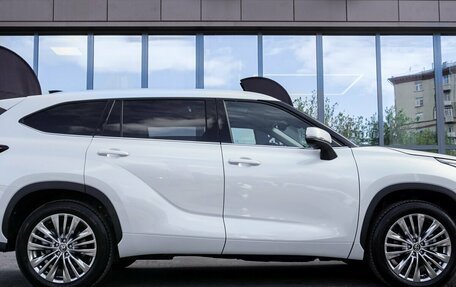 Toyota Highlander, 2024 год, 5 310 000 рублей, 5 фотография