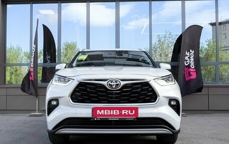 Toyota Highlander, 2024 год, 5 310 000 рублей, 3 фотография