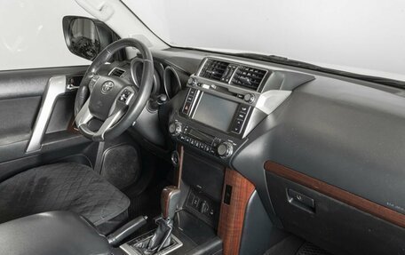 Toyota Land Cruiser Prado 150 рестайлинг 2, 2013 год, 3 150 000 рублей, 4 фотография