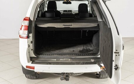 Toyota Land Cruiser Prado 150 рестайлинг 2, 2013 год, 3 150 000 рублей, 10 фотография