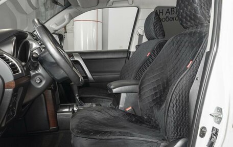 Toyota Land Cruiser Prado 150 рестайлинг 2, 2013 год, 3 150 000 рублей, 11 фотография