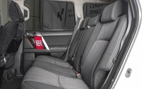 Toyota Land Cruiser Prado 150 рестайлинг 2, 2013 год, 3 150 000 рублей, 12 фотография
