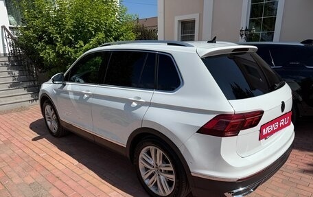 Volkswagen Tiguan II, 2021 год, 3 750 000 рублей, 3 фотография
