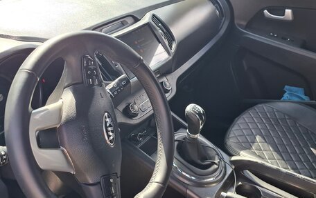 KIA Sportage III, 2013 год, 1 100 000 рублей, 14 фотография