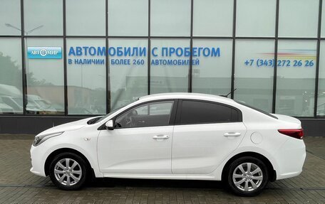 KIA Rio IV, 2018 год, 1 388 000 рублей, 2 фотография