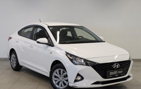Hyundai Solaris II рестайлинг, 2021 год, 1 650 000 рублей, 3 фотография