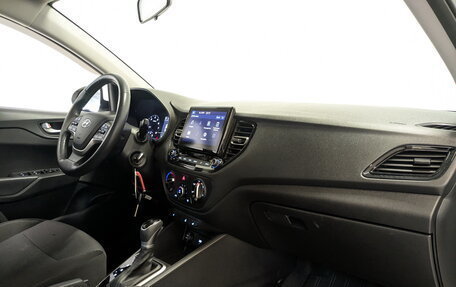 Hyundai Solaris II рестайлинг, 2021 год, 1 650 000 рублей, 11 фотография