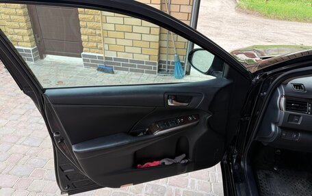 Toyota Camry, 2017 год, 2 150 000 рублей, 8 фотография
