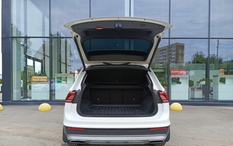 Volkswagen Tiguan II, 2019 год, 2 446 800 рублей, 12 фотография