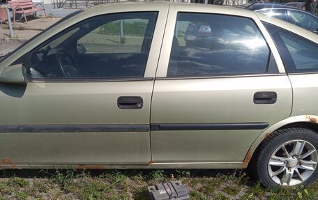 Opel Vectra B рестайлинг, 1996 год, 250 000 рублей, 3 фотография
