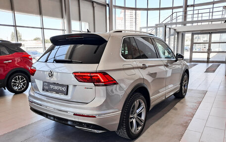 Volkswagen Tiguan II, 2020 год, 3 470 000 рублей, 6 фотография