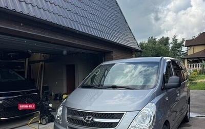 Hyundai Grand Starex Grand Starex I рестайлинг 2, 2011 год, 1 650 000 рублей, 1 фотография
