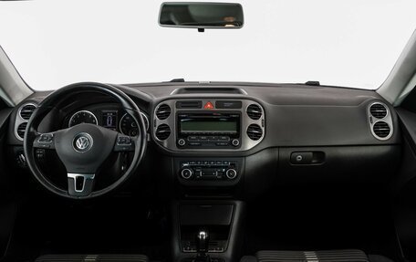 Volkswagen Tiguan I, 2010 год, 1 049 000 рублей, 10 фотография